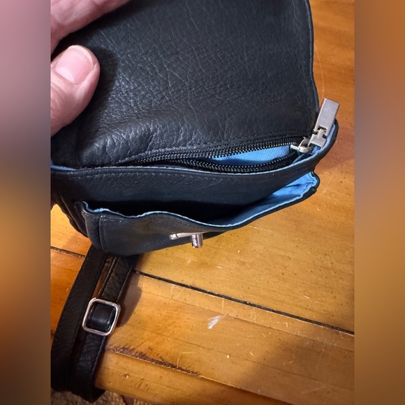 SUNDANCE MINI GO ANYWHERE CROSSBODY MINI POUCH BAG - Picture 6 of 11